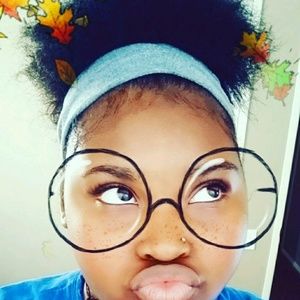 Meet your Posher, Keara